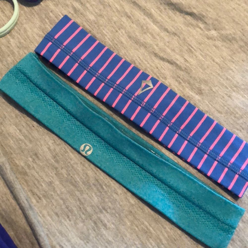 2 lululemon/ivivva headbands